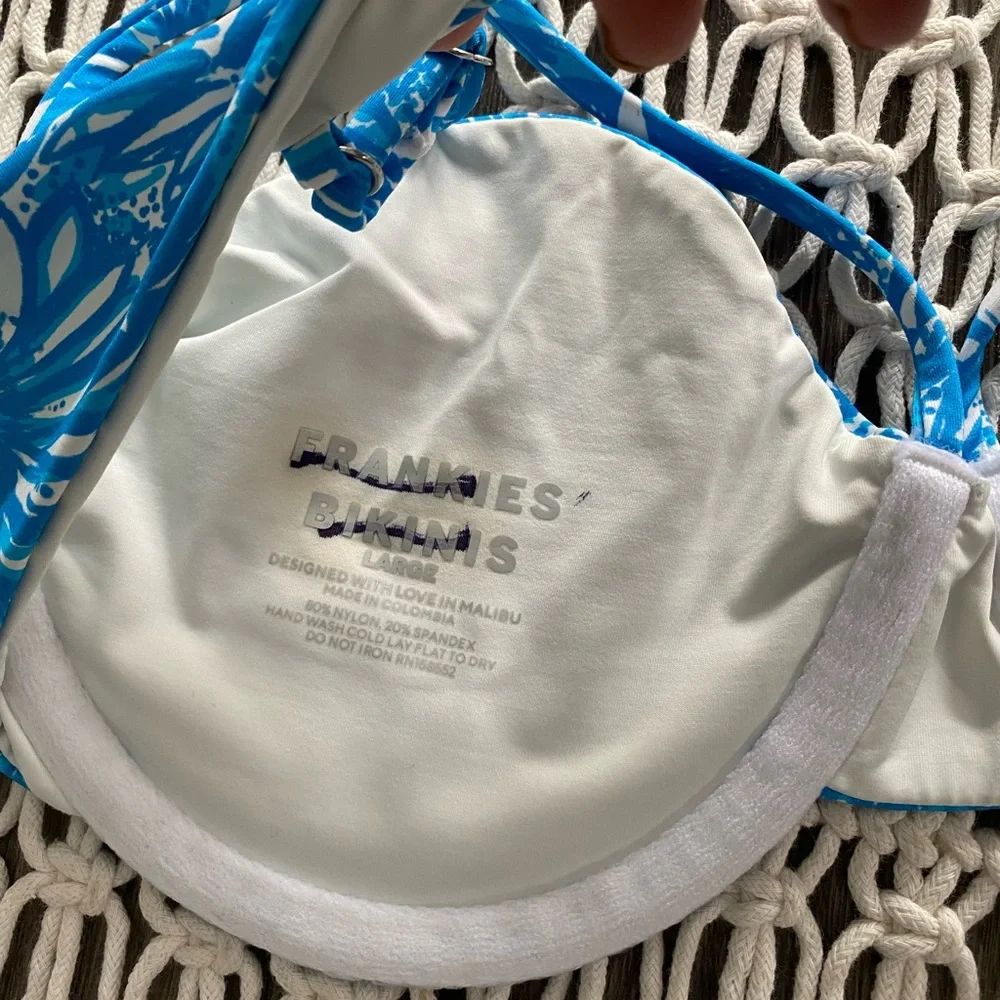Frankie’s Bikinis Hazel underwire bikini top